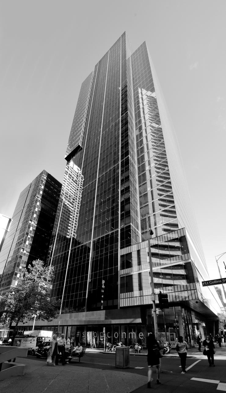 8 Property Analysis Property description Southern Cross East Tower is a landmark A-grade office building with premium grade services.