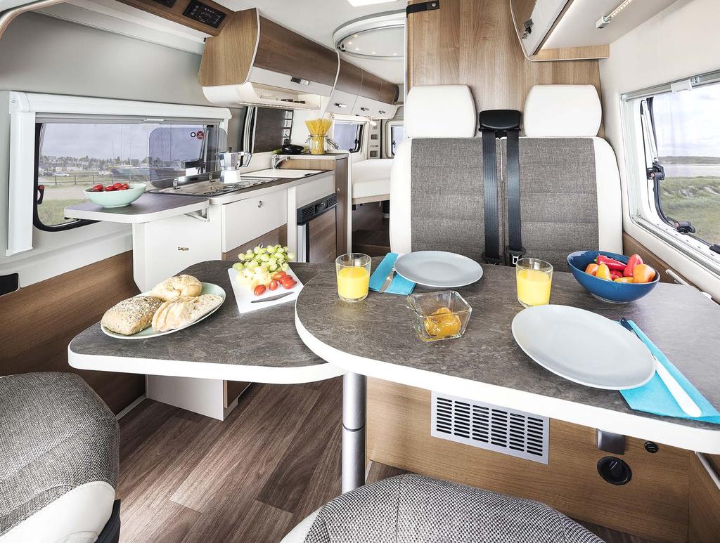 MOBILE COMFORT ome in and be inspired from the outset by the bright and appealing interior.