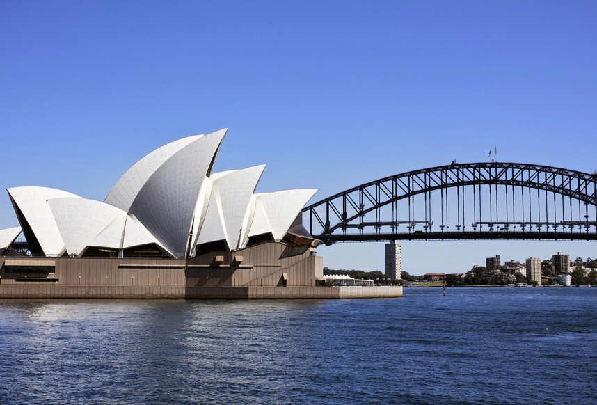 Rotary Youth Exchange Australia in conjunction with Terra Australis Tours has pleasure in introducing the Sydney 105 th Pre Convention Tour 23 rd to 28 th May 2014 Would you like to travel to