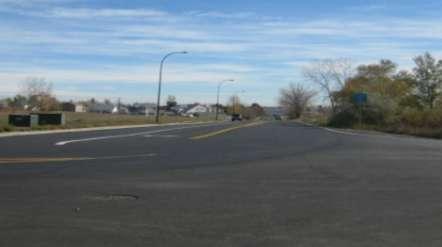 around Standley Lake. The existing connection between Arvada and Westminster is an at-grade crossing at the signalized intersection of Kipling Street and West 86 th Parkway.