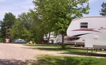 Can accommodate various size RVs Wi-Fi, restrooms, showers, laundry, LP, fuel, RV storage, and dump station Rate: $28 955 N Macon St. Bevier, MO 63532 (660) 773.5313 www.shoemakersrv.