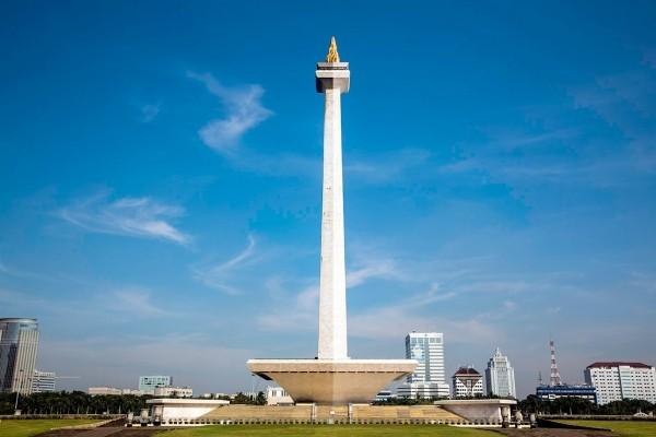 1D JAKARTA ROADTRIP D1 : JAKARTA ROADTRIP Today you will be picked up at the hotel by our driver and local guide. First destination that you will visit is National Monument a.k.a Monas which is a 132 m (433 ft) tower in the centre of Merdeka Square, Symbolizing the fight for Indonesia.