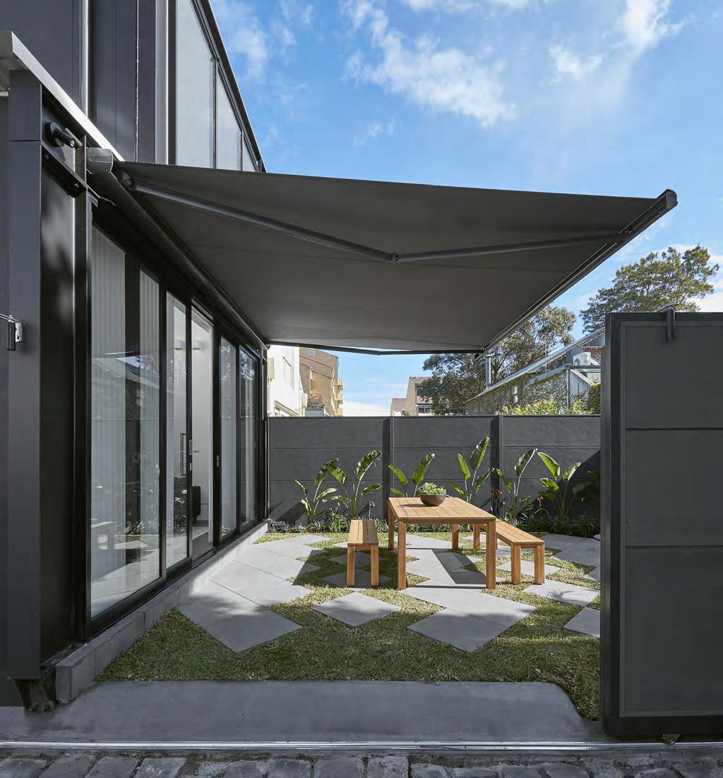 The Como also features the option of coupling two awnings to cover an area up to 13 metres wide and 4 metres projection, making the Como ideal for courtyards, patios and large