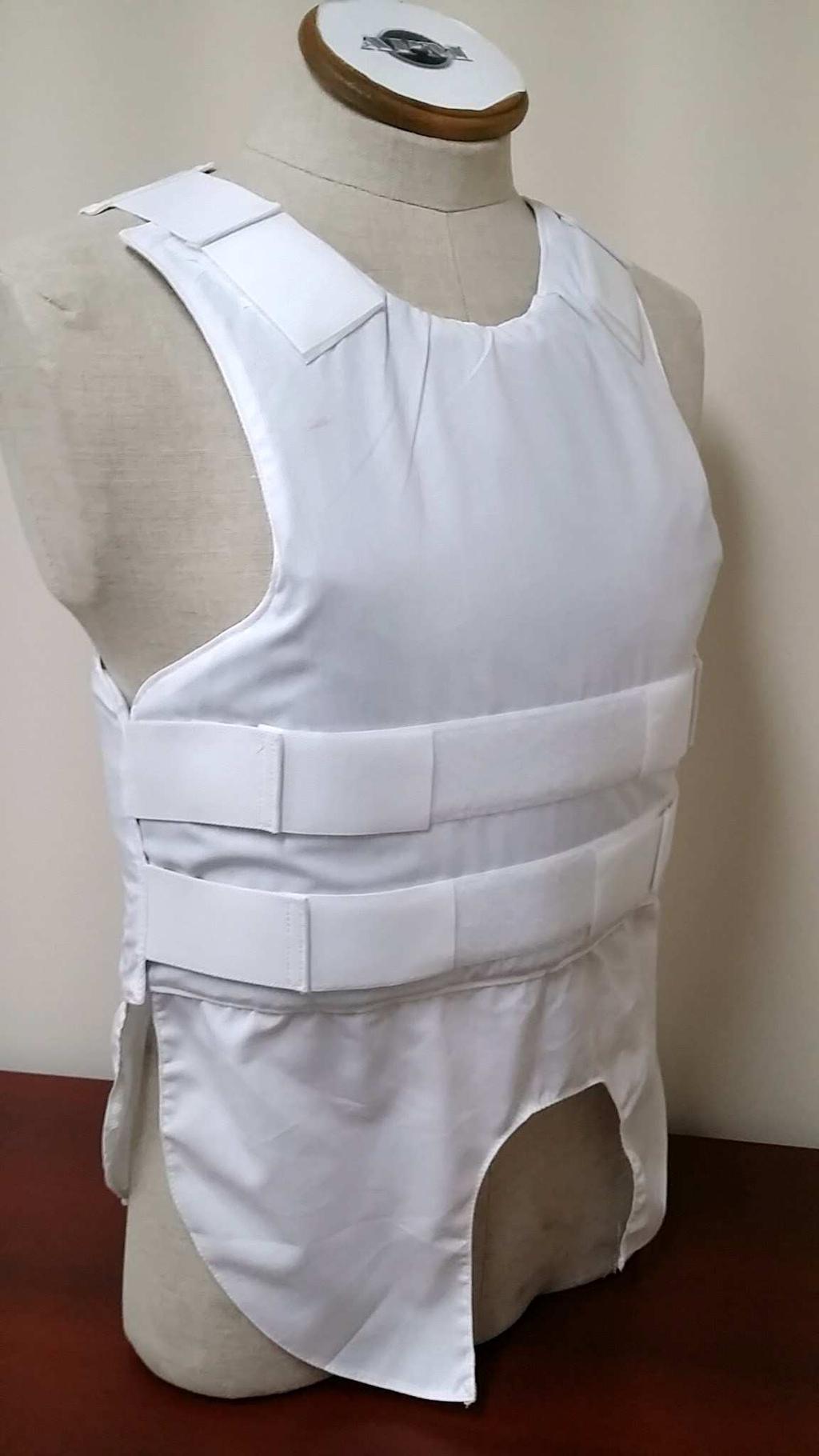 M/ BODY ARMOUR VESTS NIJ PROTECTION: PROTECTION: IIIA-0101,06 357 SIG FMJ FN 125gr,44 Magnum SJHP 240gr FRONT VIEW MATERIAL Interne 8500V3 Veste pare-balles Polyestère/cotton *White internal
