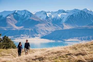 STOP AT PUKAKI LOOKOUT POINT FOR SOME STUNNING PICTURES OF