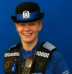 FARNBOROUGH WEST (Cove & Southwood Ward, St John s Ward & West Heath Wards) Your SNT team are: PC Harry Hardman PCSO Lisa Attwood Burglaries: There have been two residential burglaries during the