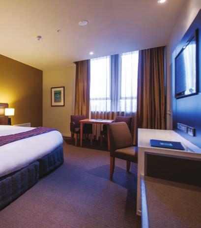 . Peppers Bluewater Resort offers a calm and relaxing stay. Unwind at the Scenic Hotel Dunedin City 3.