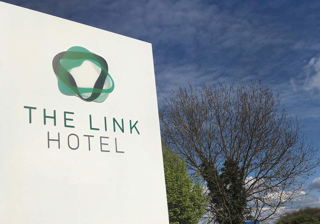 THE LINK HOTEL MORE THAN JUST A BED FOR THE NIGHT We are Loughborough s premier 3-star hotel.