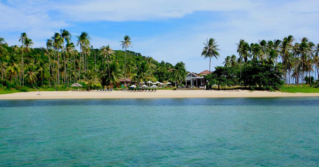 CENTRA COCONUT BEACH RESORT SAMUI On the southwestern tip of Samui Island, with views out across the blue expanse of the Gulf of Thailand is the secluded Thong Tanote Beach, a stretch of white-gold