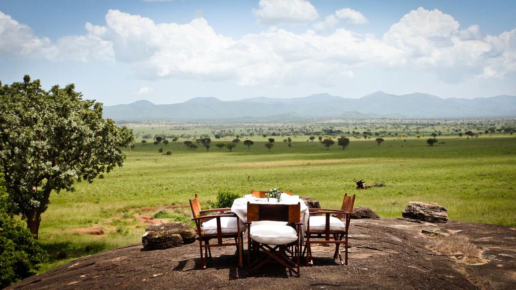 country has to offer. After spending a night in Entebbe, your journey begins with a flight to the far north of the country, where the vast and isolated landscapes of the Kidepo National Park await.