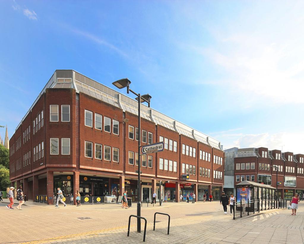 MIDGATE HOUSE, MIDGATE, PETERBOROUGH, PE1 1TN 2 INVESTMENT SUMMARY Peterborough is the largest city in Cambridgeshire and one of the fastest growing cities in the UK.