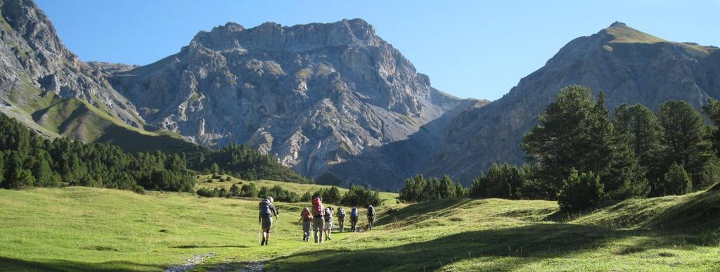 Six varied options to choose from details on the following pages 16 17 July: Panoramic hiking weekend, Bernese Oberland (accommodation in 3-bed rooms) Two days hiking; for enthusiastic walkers with