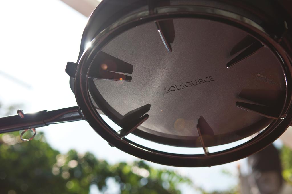 FEATURES Powerful On sunny days, boils 1 liter of water in 10 minutes, reaches grilling and baking temperatures in 5 minutes and searing temperature within 10 minutes.