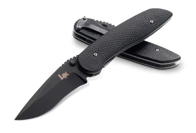 Fugitive 14950 Locking liner mechanism with ambidextrous dual thumb-studs Highly corrosion resistant N680, drop-point blade