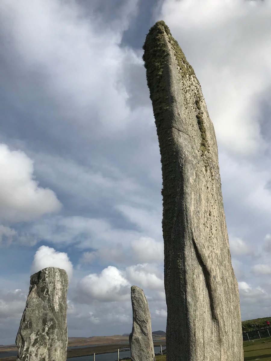 5 hrs Day 7 Callanish Standing Stones; & Return to Inverness After breakfast, we journey north to Lewis, where we visit the 5000 year old Callanish Standing Stones, which date back to 3000BC.