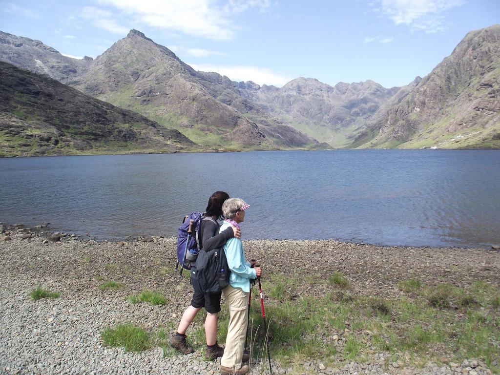 There are a couple of excellent hikes that we can choose from, starting from the ferry and hiking up to 10km.