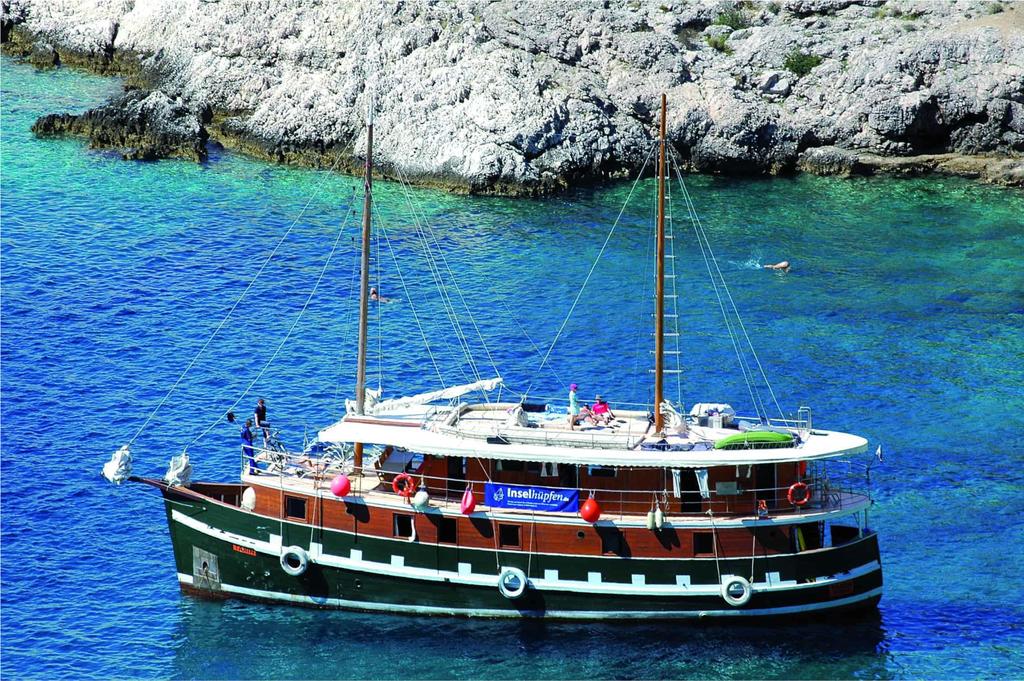 SHIPS Tarin (Comfort) Year of construction: 2004 Size of boat: 22 x 6,2 m Size of cabins: 7 8 sqm Number of cabins: 10 guest cabins with private facilities, all cabins above deck Bathroom features: