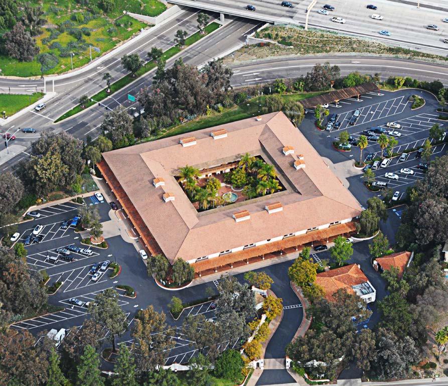 Features and Amenities Rancho Bernardo s finest, most picturesque professional office environment Direct access to Interstate 1 via Rancho Bernardo Road or Interstate 1 HOV lane Beautifully