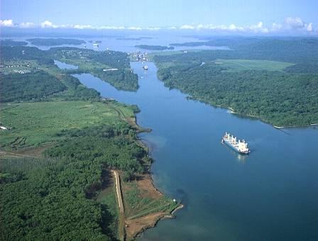 The Panama Canal The World s Most Important Shortcut By:Michelle Leba Washington
