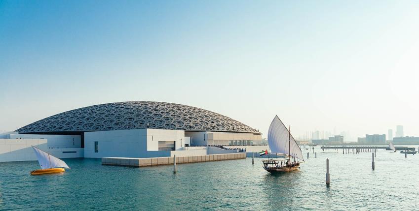 Le Louvre Abu Dhabi The universal story of the museum embodies the spirit of openness and dialogue among cultures, displaying works of historical, cultural and