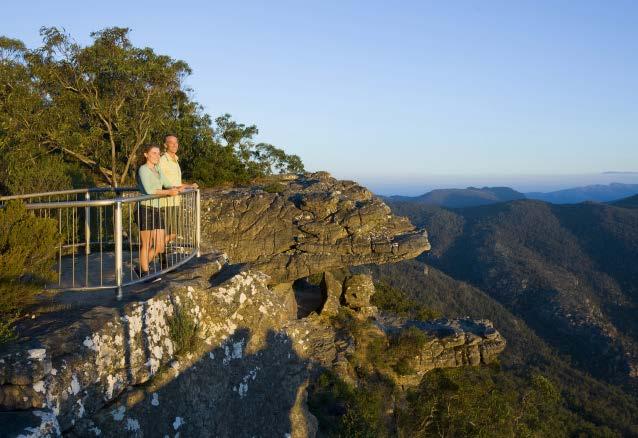 12 BEST SELLER Wildlife The Balconies Halls Gap Grampians National Park FULL DAY SMALL GROUP K39 Journey to the Grampians, one of Australia s ancient and spectacular mountain ranges.