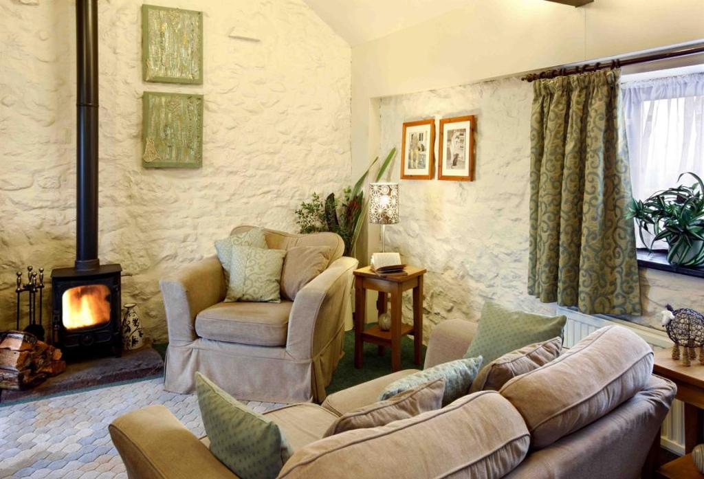 Mickle Rigg: A single storey farm building converted into a cosy cottage