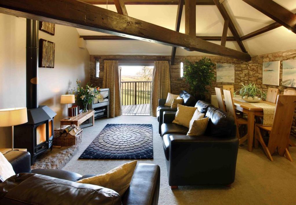 Round Knott: The other half of Laing Barn, this cottage sleeps four and has panoramic views from its large vaulted living