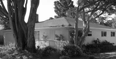 16th St, Pacific Grove Open Sunday Monday 3:00 2:30-4:30-5:00 pm Outstanding remodel duplex 3 bed/2 & 2bed/1 huge 2nd floor deck