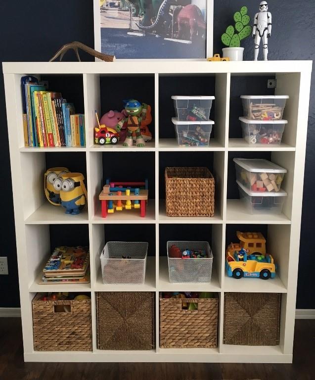 5 Simple Tips to Organize Toys If there are kids living in your house, there are toys in your house. And you might have noticed, the toys just keep on coming.