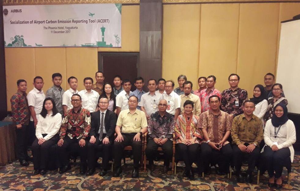 ACI Asia-Pacific Technical & Industry Affairs Bulletin Page 15 ACI CO2 Calculation Tool Adopted in Indonesia The Regional Office was invited to provide a tutorial at the Workshop of Carbon Offsetting