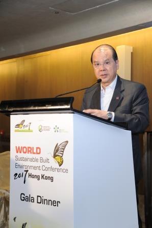 Photo Caption Photo 1 & 2: Mr Matthew CHEUNG, Chief Secretary for Administration of the Government of the Hong Kong SAR gave speech in