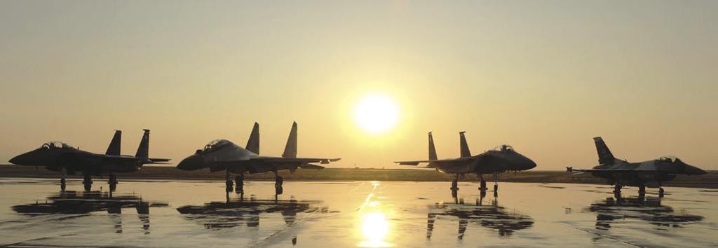 BONHOMIE: (ABOVE) A SU-30MKI TAXIS OUT FOR THE DRILL; (ABOVE CENTRE) LT GENERAL LOYD