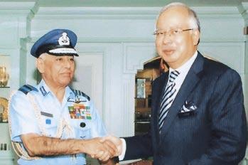 LASTWord FORGING T I E S PHOTOGRAPH: IAF On August 18, Chief of the Air Staff (CAS) Air Chief Marshal F.H. Major embarked on a three-day visit to Malaysia.