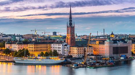 DISCOVER THE JEWELS OF THE NORTH Silversea s luxury European cruises may take you from the medieval towns and museums of the Baltic to the gilded palaces of Scandinavia and Russia, but natural