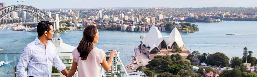 Overnight: Sydney Day 6 Sydney - Full Day City Tour Breakfast at hotel. Full Day Blue Mountains Tour with Wildlife Park, Scenic Rides at Scenic World.