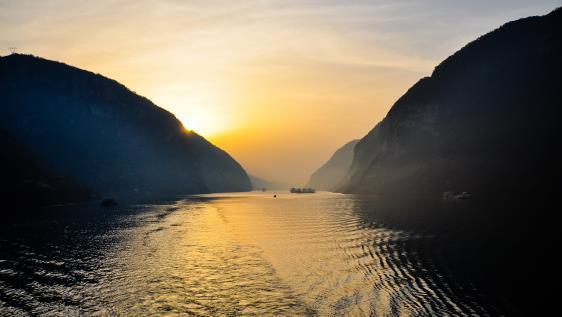Simply Yangtze Simply Tour 13 Days Comfortable Pace This document was designed to provide a straightforward description of the physical activities involved in sightseeing or travelling during the