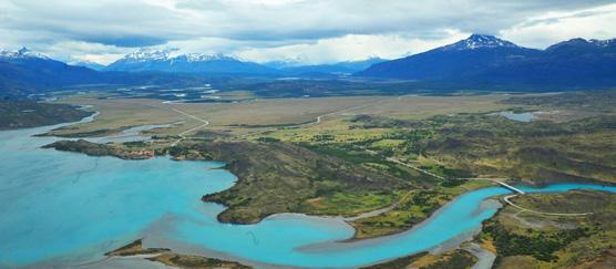 The Water Path trek (300 m.a.s.l 435 m.a.s.l) This excursion is ideal for anyone who wants to see Torres del Paine National Park from a different perspective.