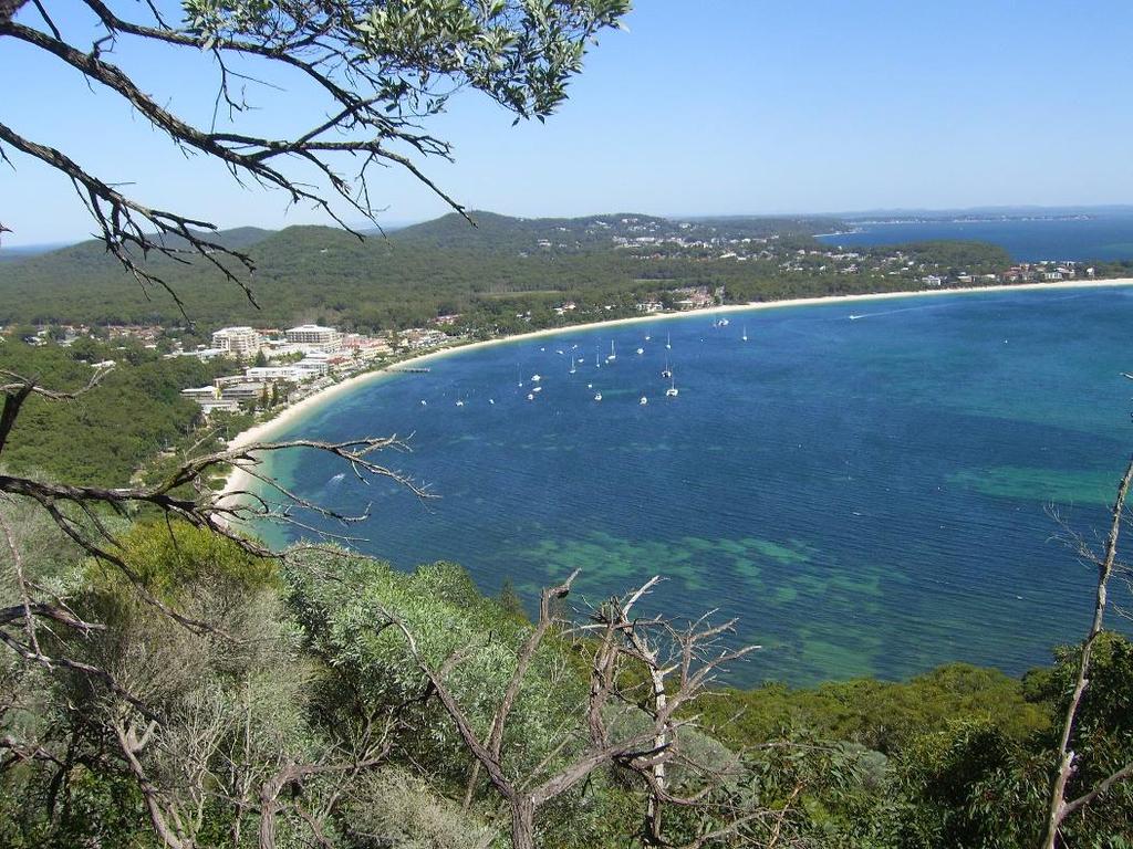 coast at the southern entry to Port Stephens.