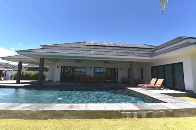 luxury pool Villa 