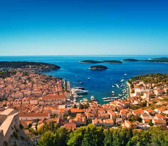In the early evening, a guided walk will take us through the picturesque Old Town, a perfectly preserved late Medieval Adriatic settlement squeezed into a slender peninsula along which are dotted a