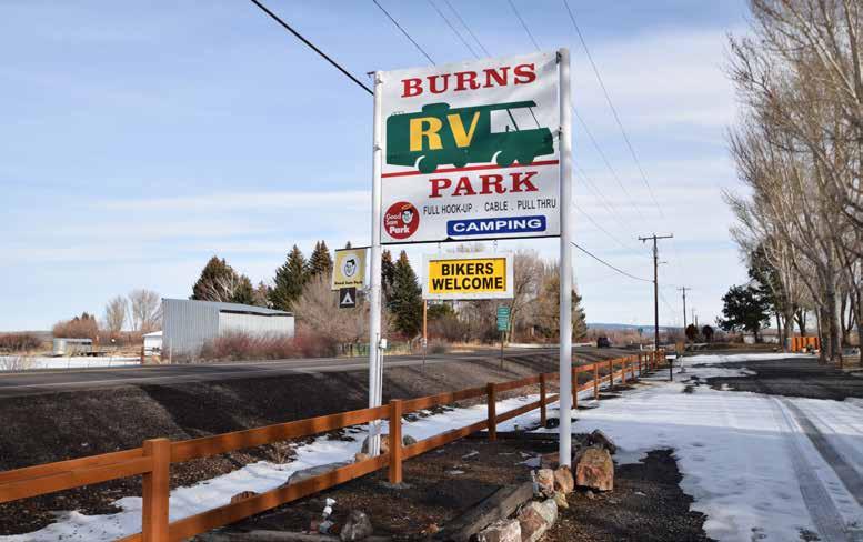 OFFERING MEMORANDUM BURNS RV PARK 1273 Seneca Drive Burns OR 8.4% CAP RATE Hwy 20 Offered at $1,999,500 7.