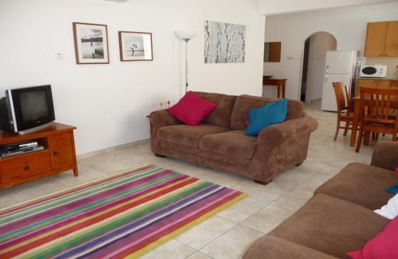 Property Ref: LA 1030 Apartment Peyia Valley Peyia - Paphos Peyia Valley overview Peyia Valley is a very spacious two bed room apartment, sleeping six guests, on a family friendly complex with