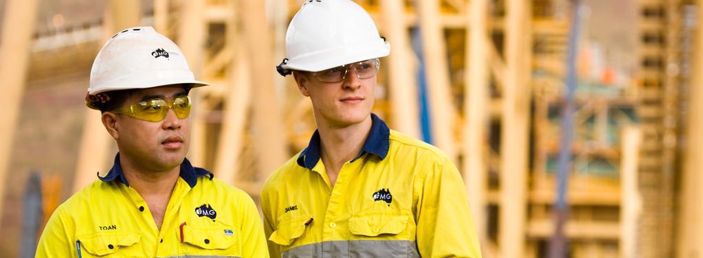 MARKETING Fortescue s average realised CFR sales price for the December 2013 quarter was US$125/dmt and US$124/dmt for the half-year.