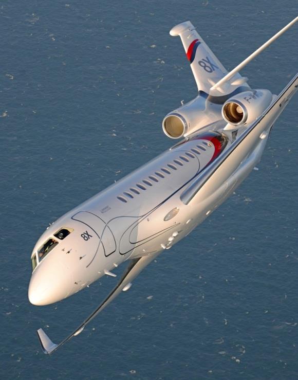 Falcon in Service Constant improvement in performance and comfort : Falcon 8X : «FalconEye» : EFVS certification up to 100 feet for approaches under poor weather conditions «Falcon Connect» launch,