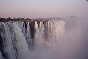 ZVa10 Johannesburg to Maun offers the opportunity to fly out of Victoria Falls on day 10. Overnight 13 nights on safari we stay at small lodges, with en suite facilities.