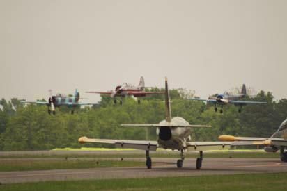I ran into several pilots from Moontown and friends from all over the United States and Canada. At least two Russians stopped by to talk about their experiences flying the Yak-52.