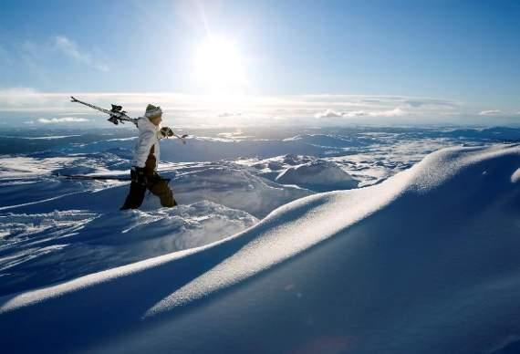 Alpine Sweden 8 nights / 9 days Stockholm & Åre This tour combines a Stockholm city break and a five day long skiing adventure in Sweden s biggest skiing resort: Åre.