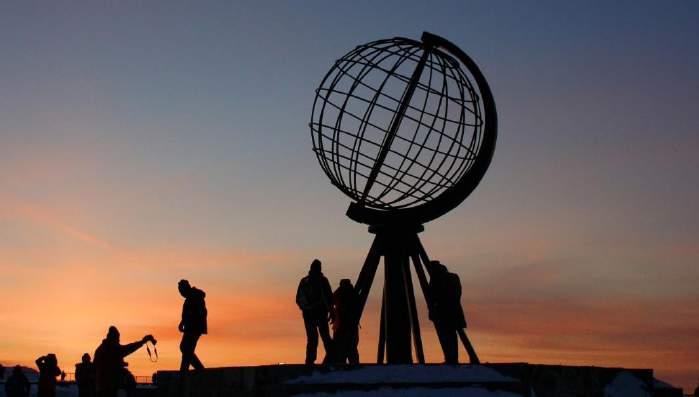 Authentic North 11 nights / 12 days Tromsø, North Cape, Karasjok, Saariselkä, Rovaniemi A self-drive tour where time is your own to experience this Authentic North itinerary.