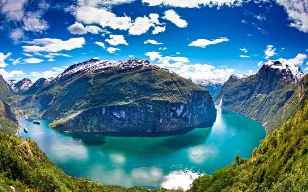 Route to the King of all Fjords 6 nights / 7 days Active Feel on top of the world when you arrive to the world s most famous fjord of all!