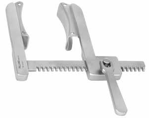 CVT RETRACTORS Sternal Retractors/Rib Spreaders DEBAKEY-TYPE CHEST RETRACTORS 341175 A group of three sizes, each supplied with 2 sets of curved aluminum blades for use